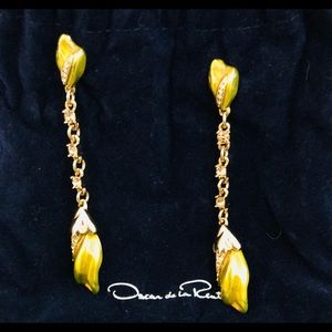 Oscar de la Renta earrings